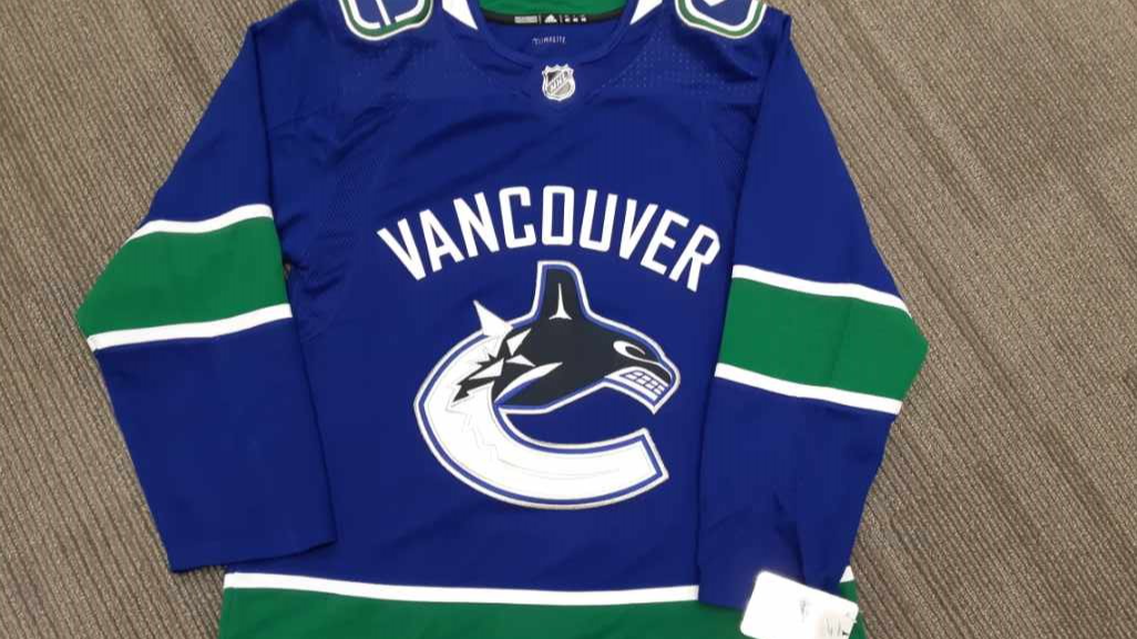 Blank Vancouver Canucks size 46 jersey